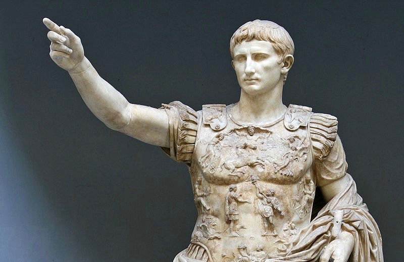 Statue-Augustus (1).jpg